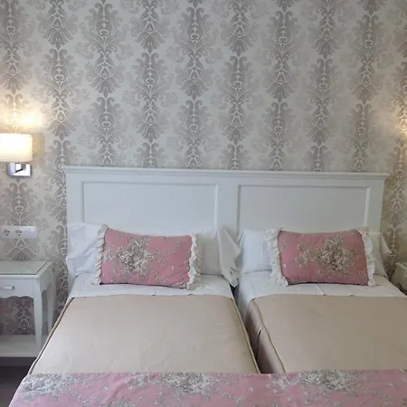 Selu Hotel 3*