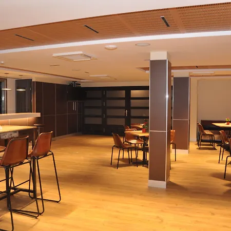 酒店 Selu 3*